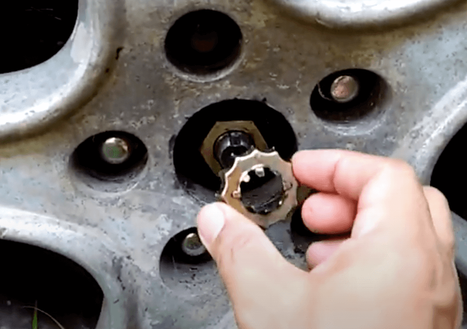 How to remove a star lock washer